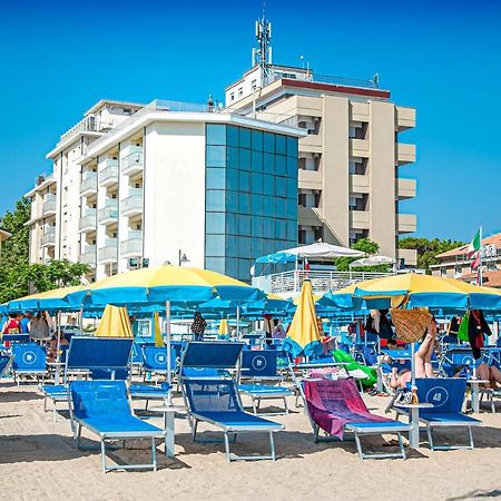 Hotel Ambasciatori Bellaria-Igea Marina Exteriör bild